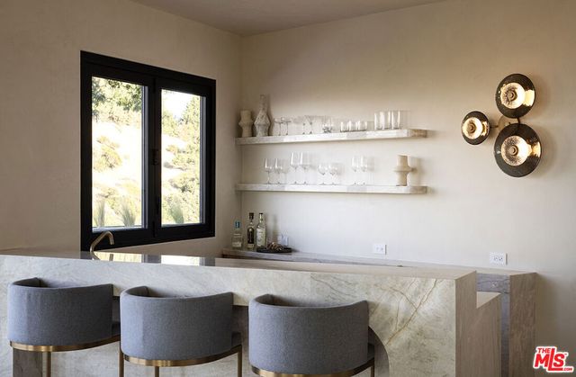 16401 Mulholland Drive, Los Angeles, CA 90049