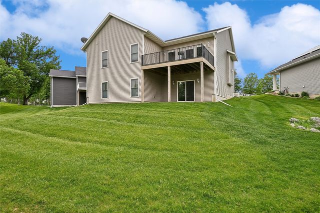 2245 Tranquil Court NW, Cedar Rapids, IA 52405