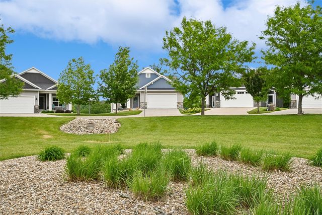 2245 Tranquil Court NW, Cedar Rapids, IA 52405