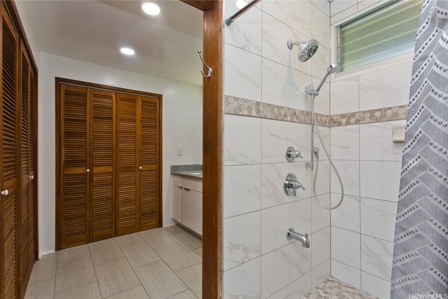 3233 Pacific Heights Road, Honolulu, HI 96813