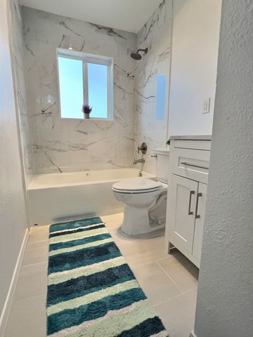 3000 Calle Quieta, Santa Fe, NM 87507