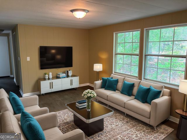 10817 Double Bridges Road, Arnoldsville, GA 30619