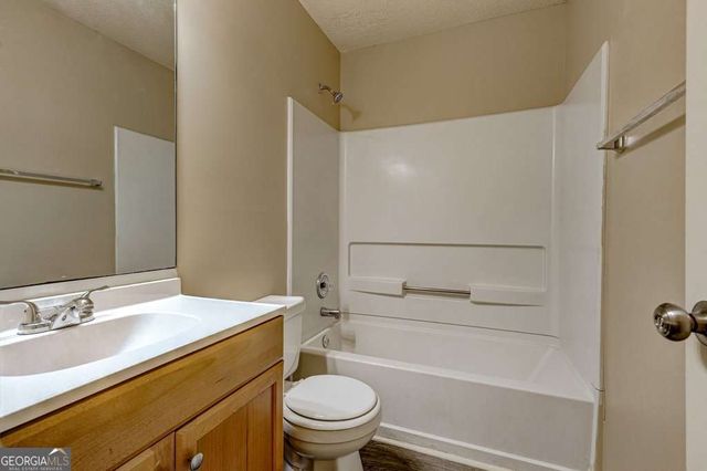 132 Samanthas Way, Mcdonough, GA 30253