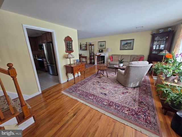 3911 RIDGELAND BLVD, Mechanicsburg, PA 17050