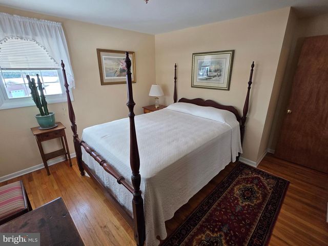 3911 RIDGELAND BLVD, Mechanicsburg, PA 17050