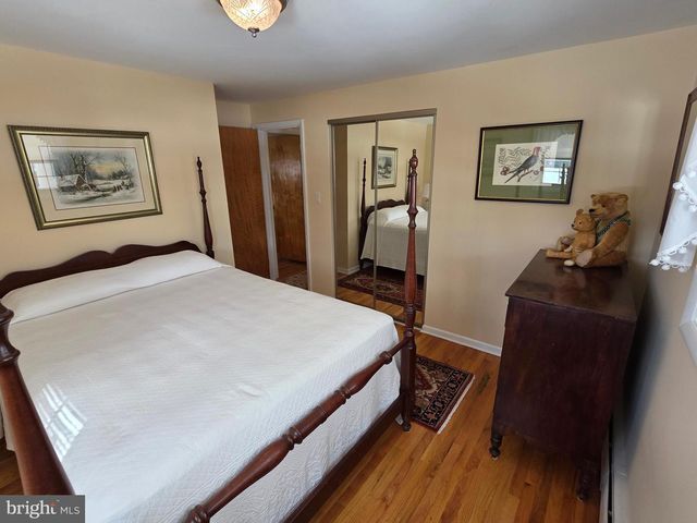 3911 RIDGELAND BLVD, Mechanicsburg, PA 17050