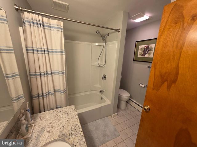 3911 RIDGELAND BLVD, Mechanicsburg, PA 17050