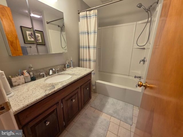 3911 RIDGELAND BLVD, Mechanicsburg, PA 17050