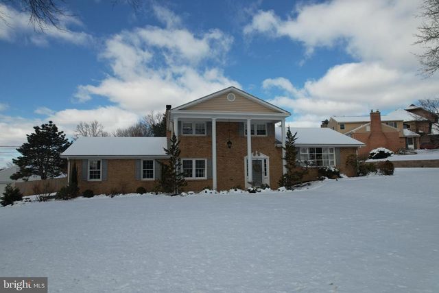 3911 RIDGELAND BLVD, Mechanicsburg, PA 17050