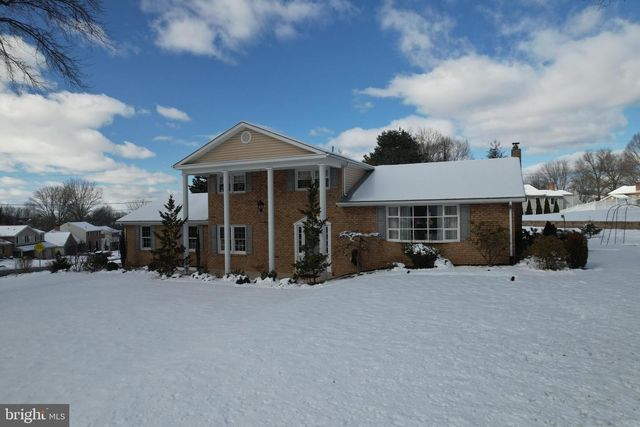 3911 RIDGELAND BLVD, Mechanicsburg, PA 17050