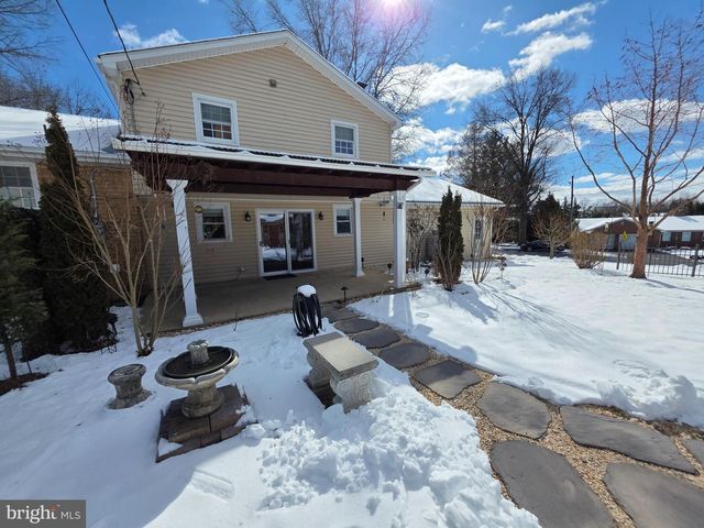 3911 RIDGELAND BLVD, Mechanicsburg, PA 17050