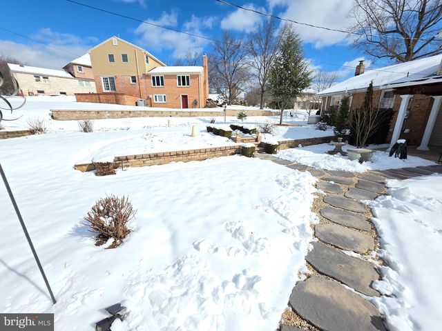 3911 RIDGELAND BLVD, Mechanicsburg, PA 17050