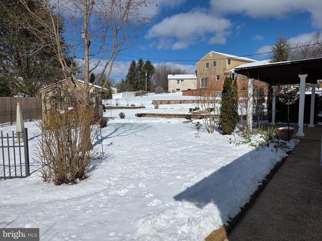 3911 RIDGELAND BLVD, Mechanicsburg, PA 17050