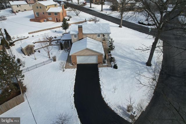 3911 RIDGELAND BLVD, Mechanicsburg, PA 17050