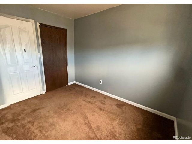 2 Bitterweed Ct, Pueblo, CO 81001