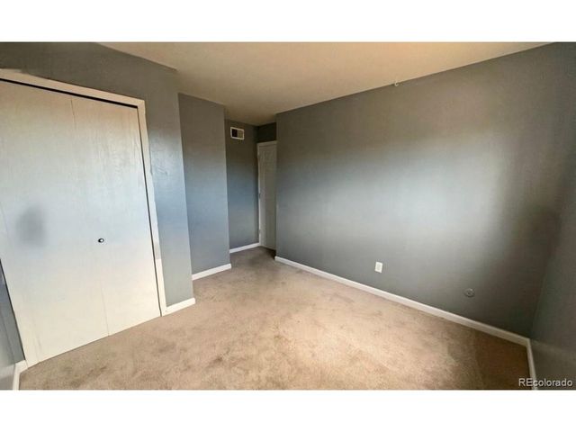 2 Bitterweed Ct, Pueblo, CO 81001