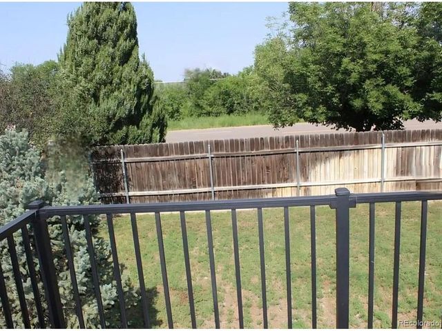 2 Bitterweed Ct, Pueblo, CO 81001