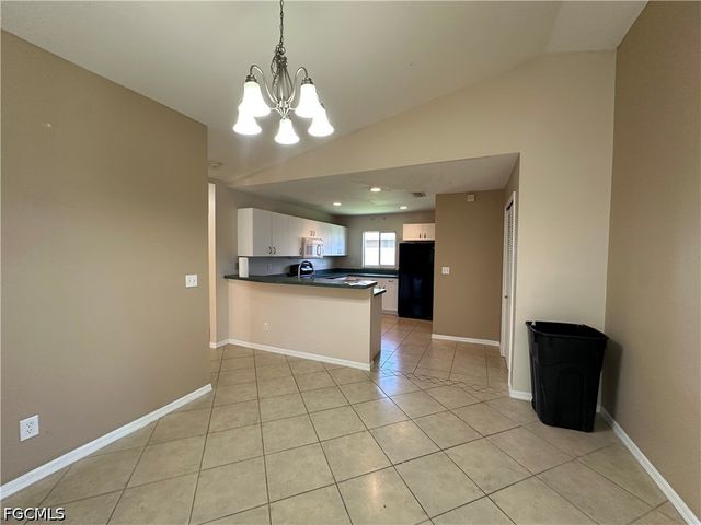 8397 Bahamas RD, Fort Myers, FL 33967