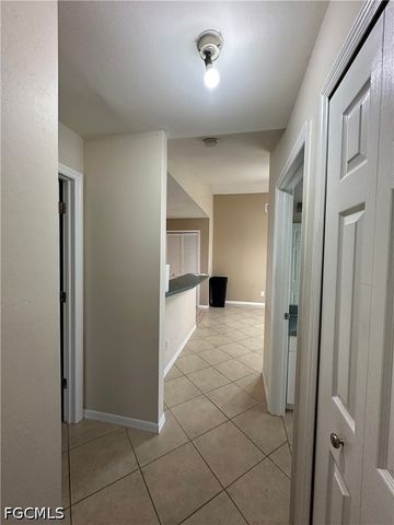 8397 Bahamas RD, Fort Myers, FL 33967