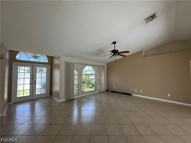 8397 Bahamas RD, Fort Myers, FL 33967