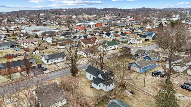 359 W Sumner Avenue, Martinsville, IN 46151