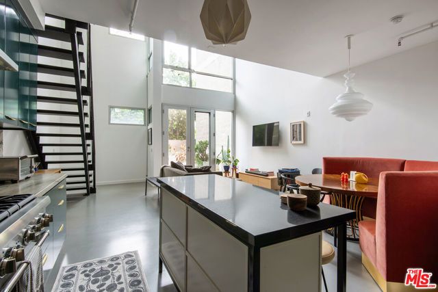 4111 W Sunset Boulevard 233, Los Angeles, CA 90029