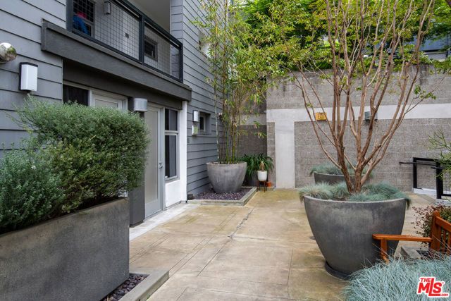 4111 W Sunset Boulevard 233, Los Angeles, CA 90029
