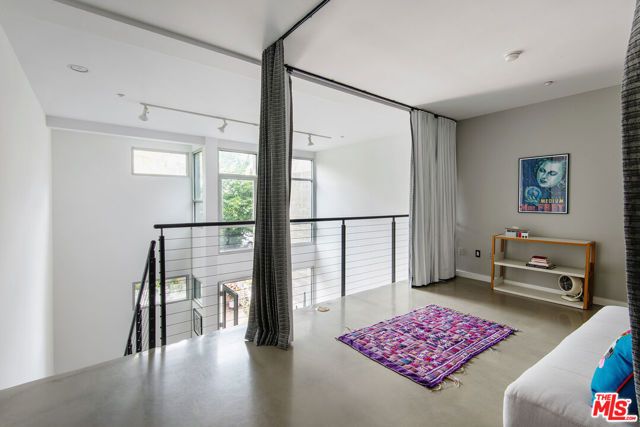 4111 W Sunset Boulevard 233, Los Angeles, CA 90029