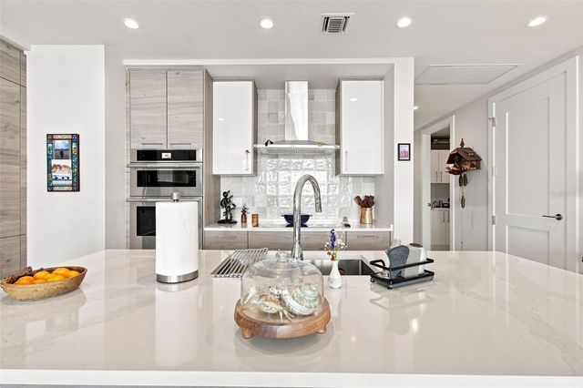 301 1ST STREET S 2805, St Petersburg, FL 33701