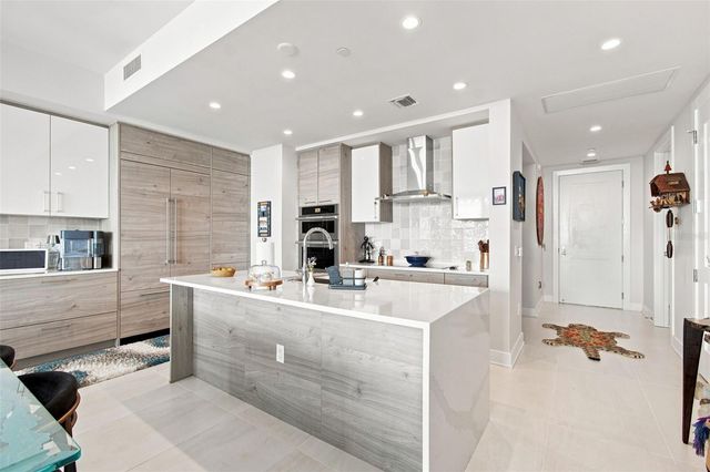 301 1ST STREET S 2805, St Petersburg, FL 33701