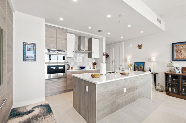 301 1ST STREET S 2805, St Petersburg, FL 33701