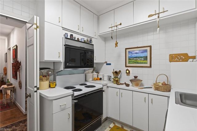 7320 Glenroie Ave Apt 12J, Norfolk, VA 23505