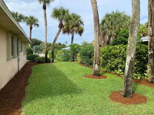 956 Tulip Lane, Vero Beach, FL 32963