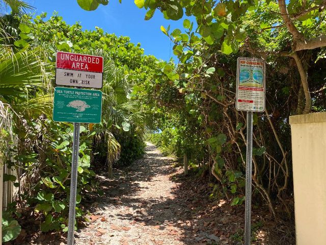 956 Tulip Lane, Vero Beach, FL 32963