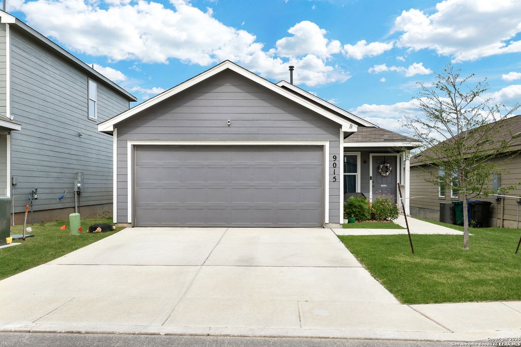 9015 LUNAR CV, San Antonio, TX 78252