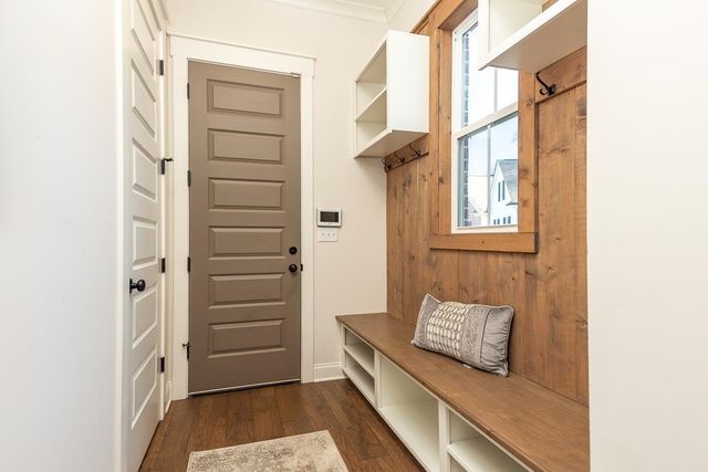 215 NEBHUT LN, Rossville, TN 38066