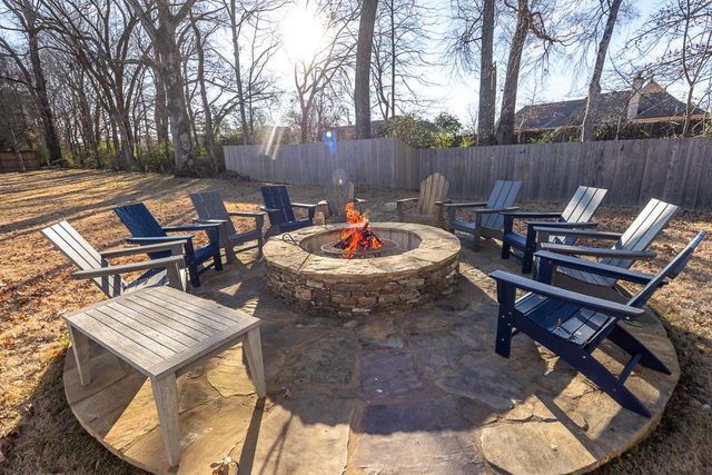 215 NEBHUT LN, Rossville, TN 38066