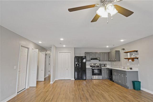 40 Holly Drive A & B, Bentonville, AR 72712
