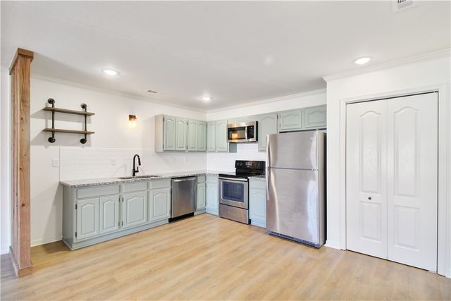 40 Holly Drive A & B, Bentonville, AR 72712