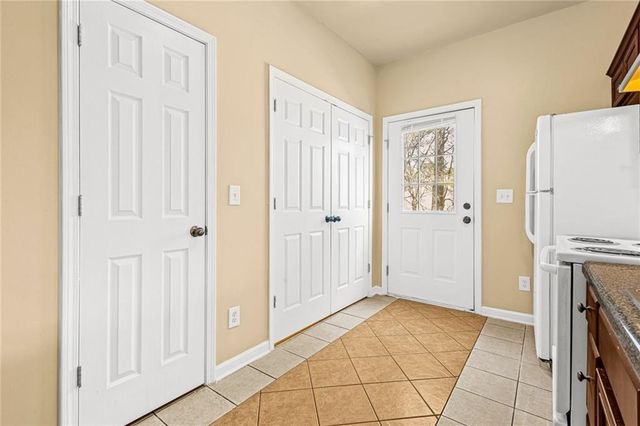 321 Village Drive, Loganville, GA 30052