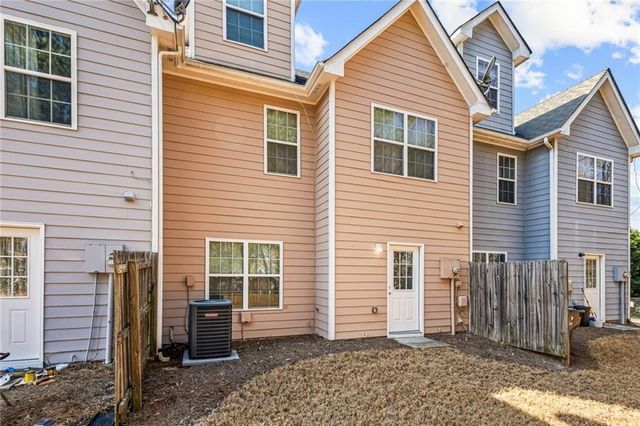 321 Village Drive, Loganville, GA 30052