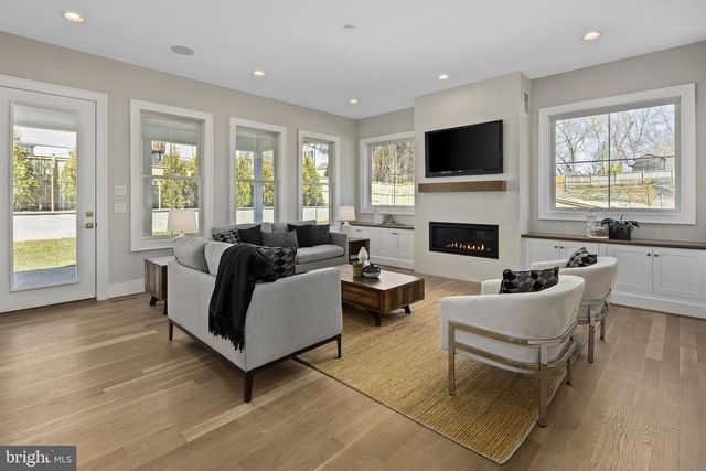 6545 PLACID ST, Falls Church, VA 22043