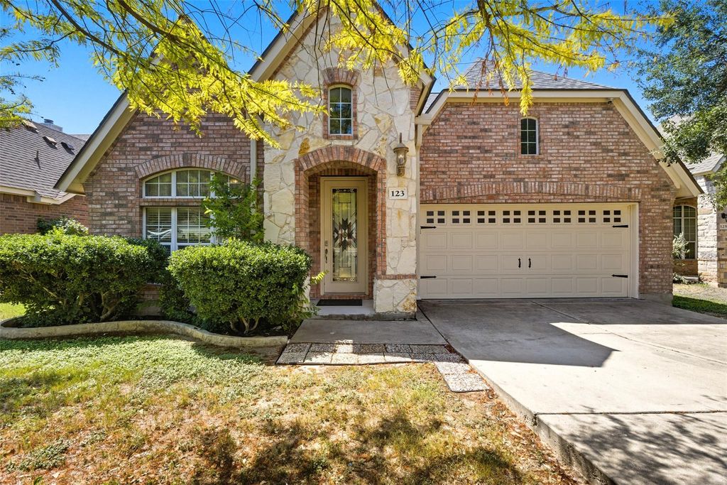 123 Justin Leonard DR, Round Rock, TX 78664