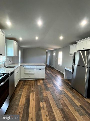 7 DENBIGH LN, Coatesville, PA 19320