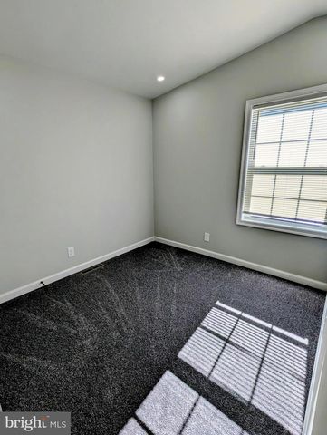 7 DENBIGH LN, Coatesville, PA 19320