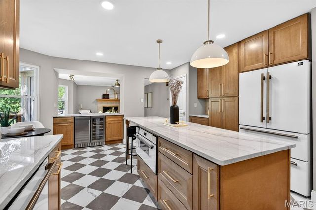 2113 Bow Tree Court, Chesterfield, MO 63005