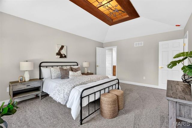 2113 Bow Tree Court, Chesterfield, MO 63005