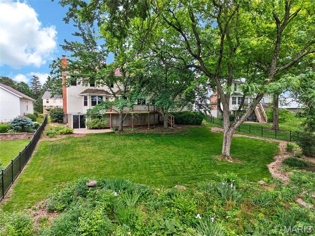 2113 Bow Tree Court, Chesterfield, MO 63005