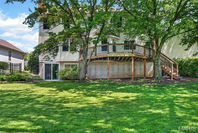 2113 Bow Tree Court, Chesterfield, MO 63005