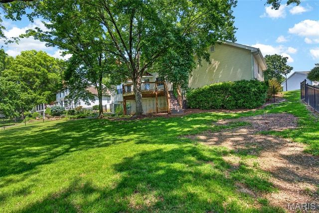 2113 Bow Tree Court, Chesterfield, MO 63005
